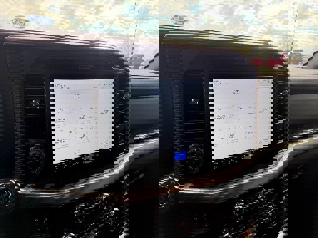 New 2026 Ford F150 King Ranch w/ Equipment Group 601A High image 22