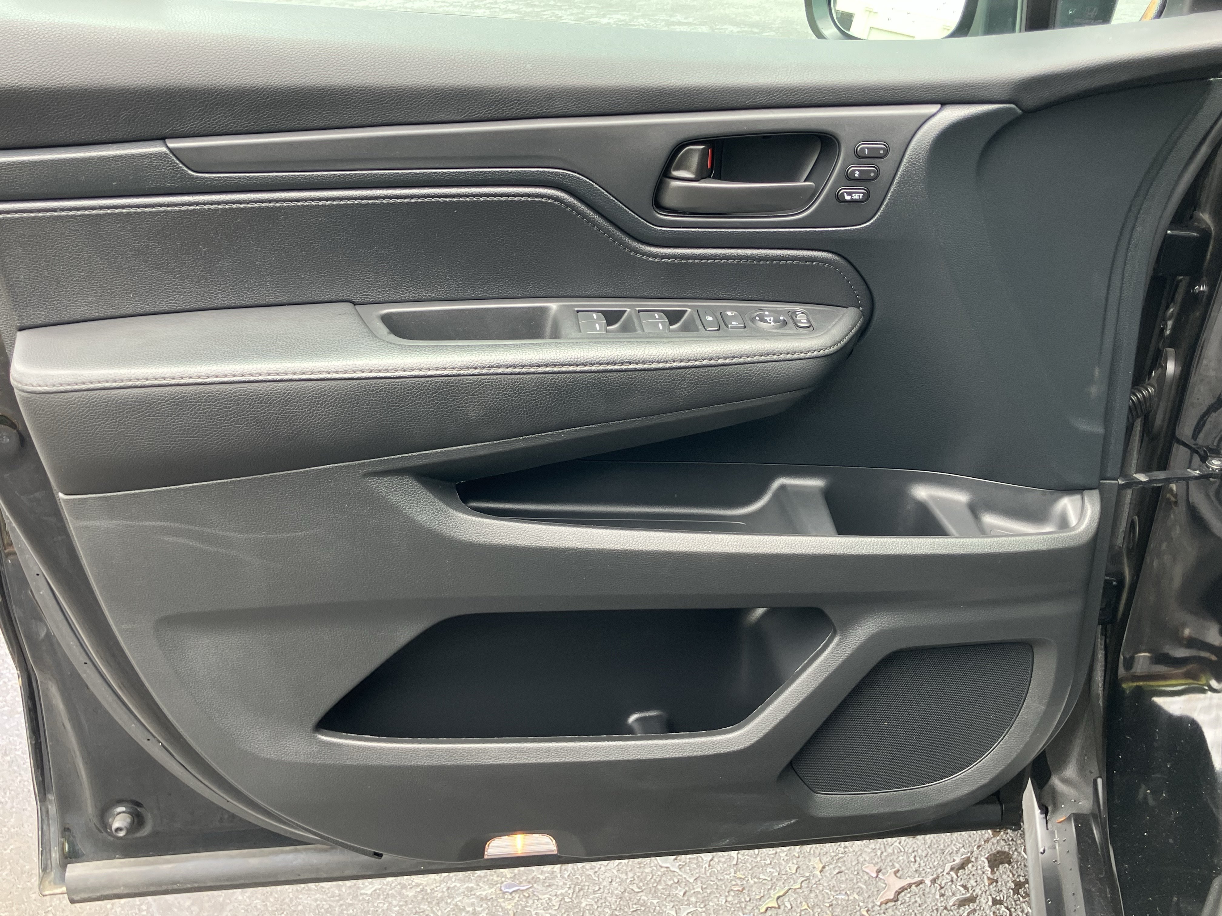Certified 2024 Honda Odyssey EX-L image 14