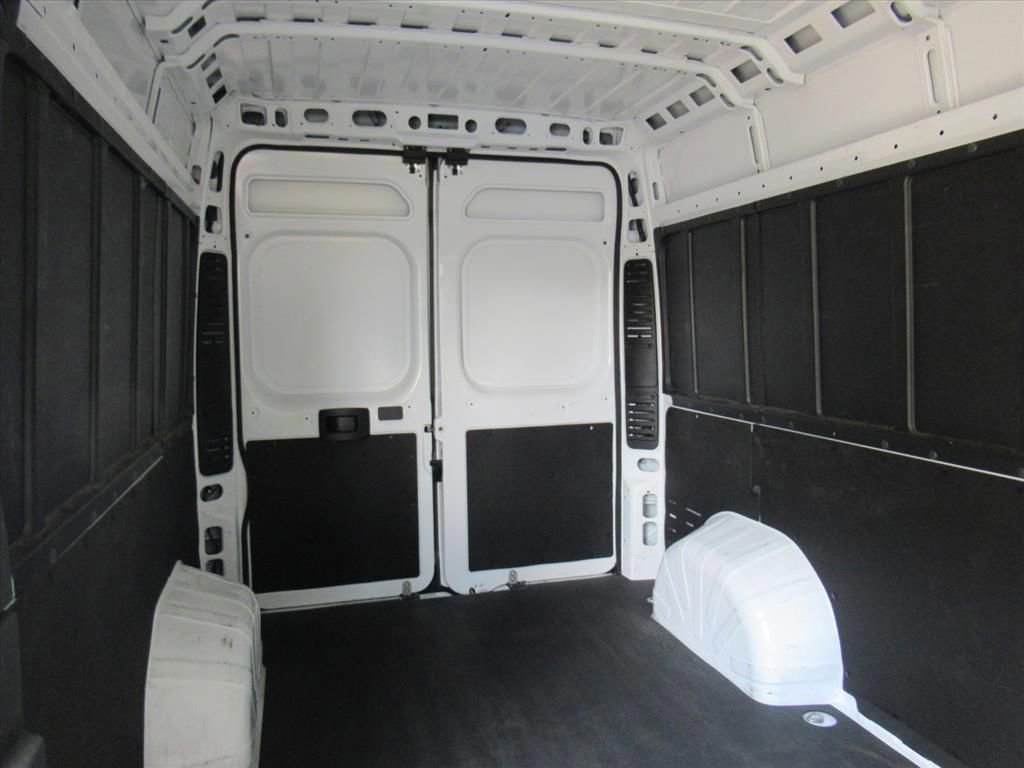 Used 2025 RAM ProMaster 2500 w/ Convenience Group FWD image 16