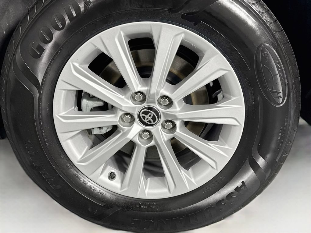 Used 2025 Toyota Grand Highlander FWD image 34