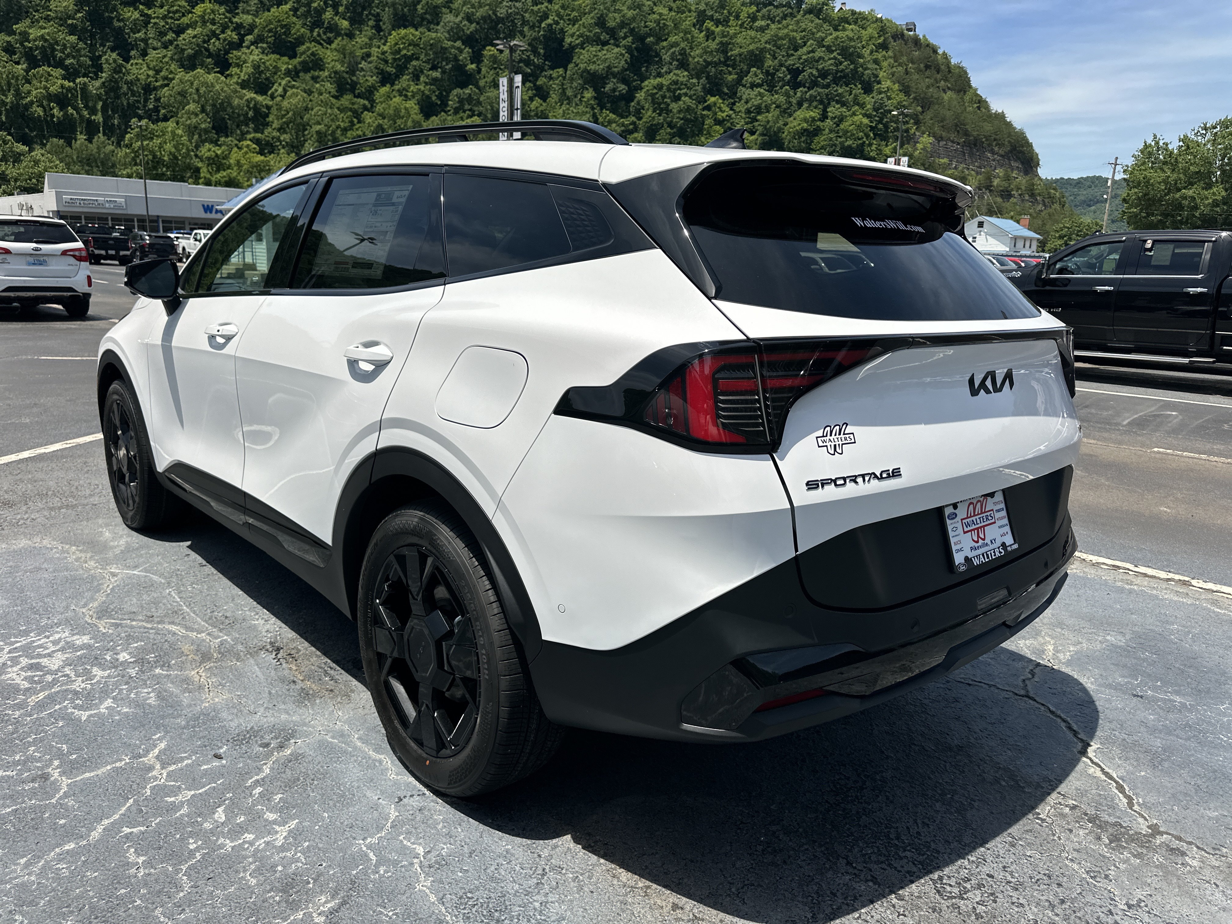 New 2026 Kia Sportage X-Line w/ X-Line Technology Package AWD/4WD image 5