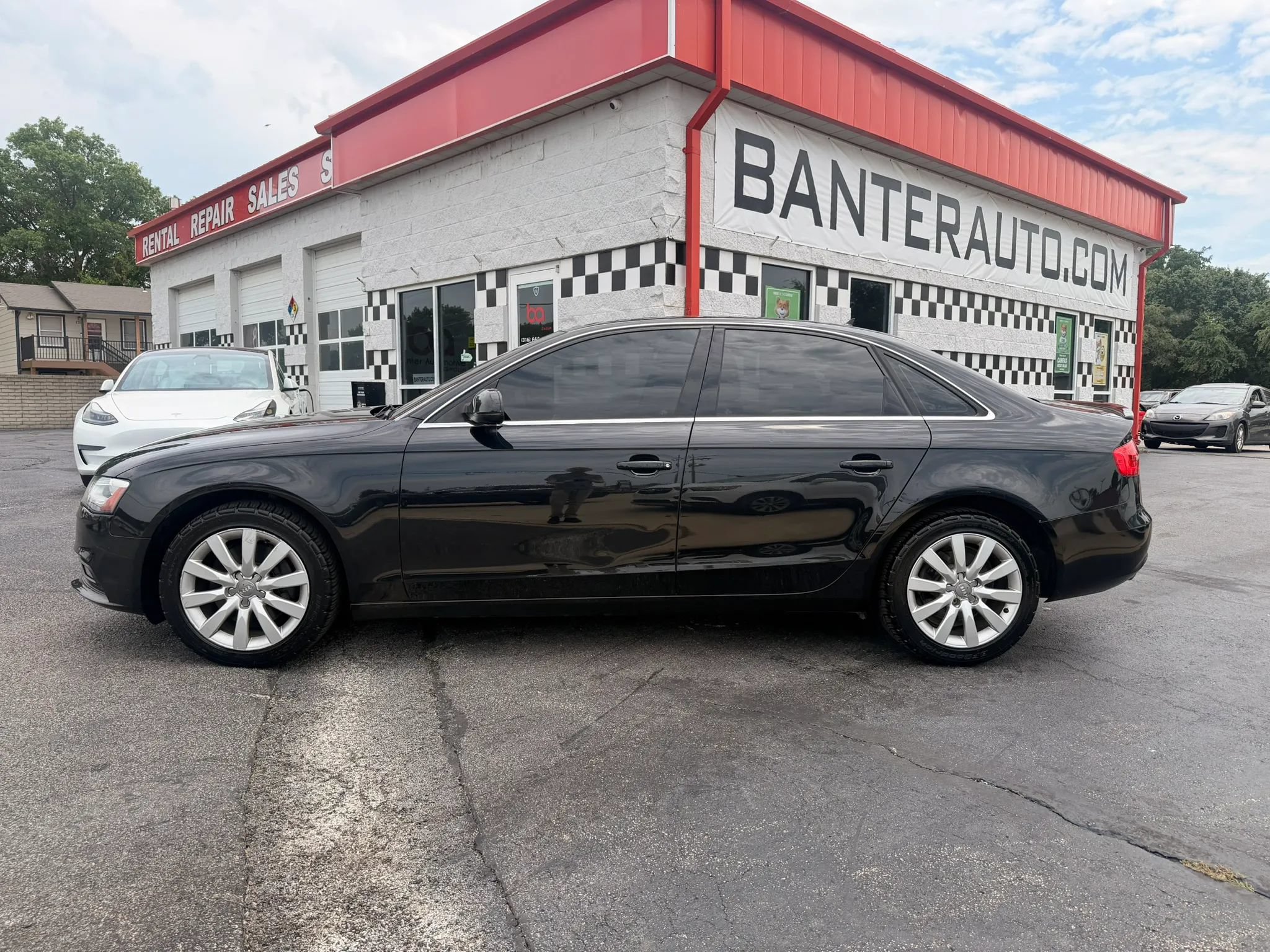 Used 2013 Audi A4 2.0T Premium w/ Convenience Pkg AWD/4WD image 2