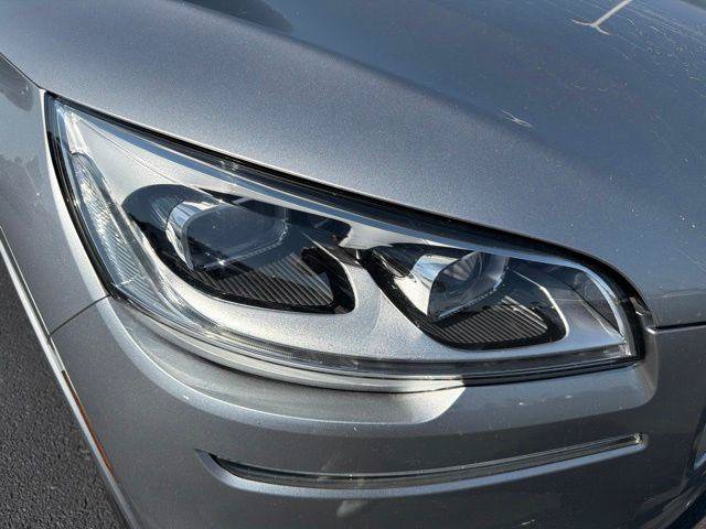 Used 2021 Lincoln Aviator Black Label w/ Class IV Trailer Tow Package AWD/4WD image 41