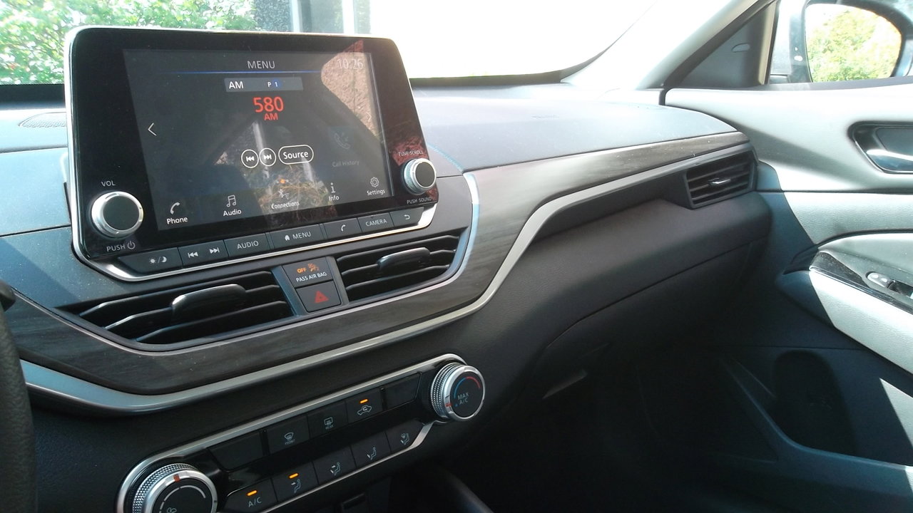 Used 2023 Nissan Altima 2.5 SV image 11