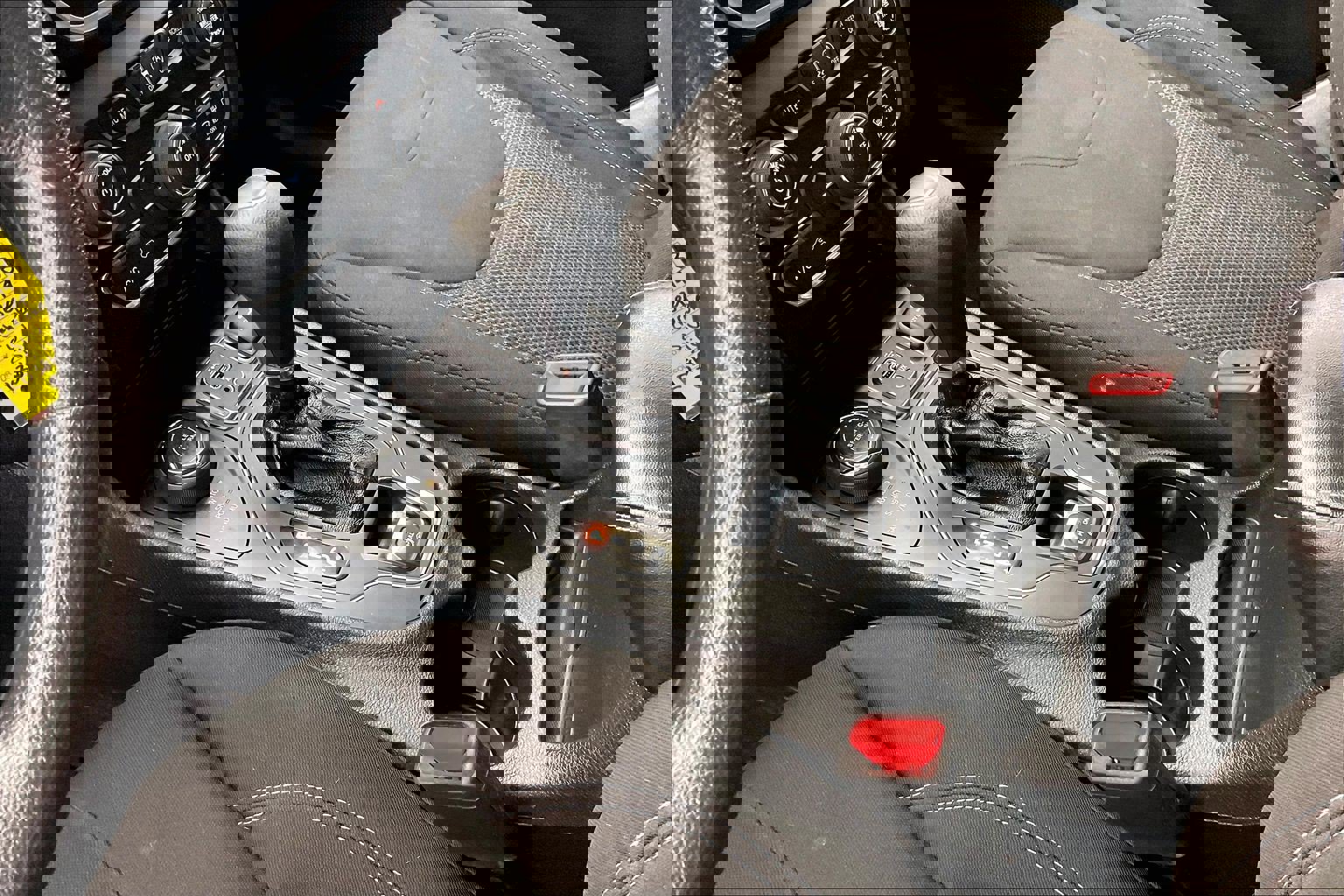 Used 2019 Jeep Cherokee Latitude w/ Popular Appearance Group image 16