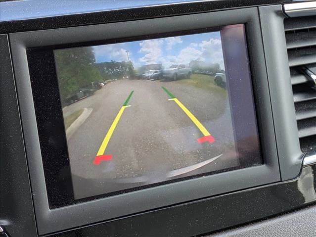 Used 2018 Chrysler Pacifica Touring-L w/ Tire & Wheel Group image 12