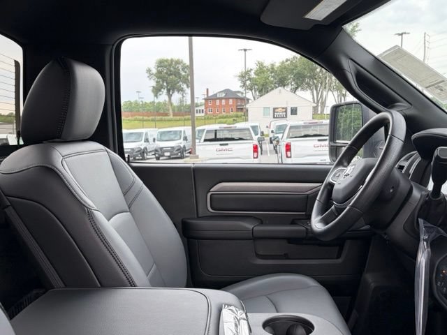 New 2026 RAM 5500 Tradesman AWD/4WD image 27