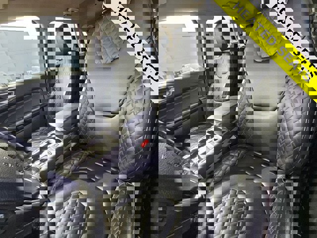 Used 2024 Ford Edge Titanium image 19