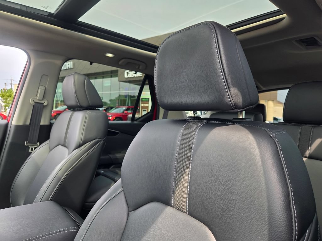 Used 2024 Honda Pilot Touring image 35
