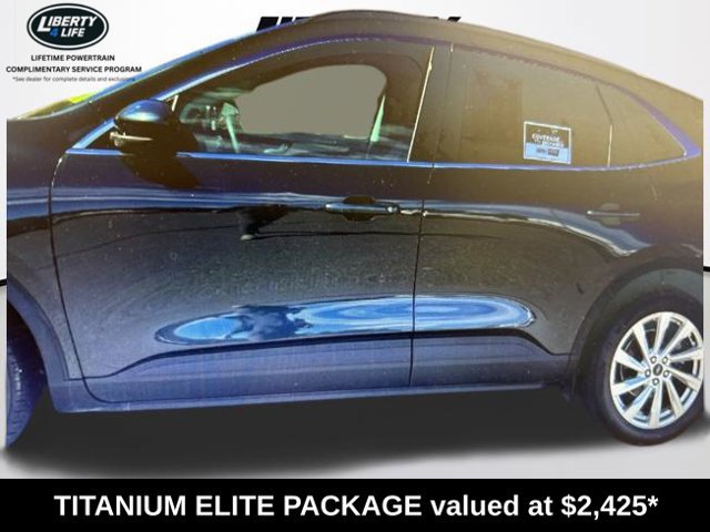 Used 2022 Ford Escape Titanium w/ Titanium Elite Package AWD/4WD image 2