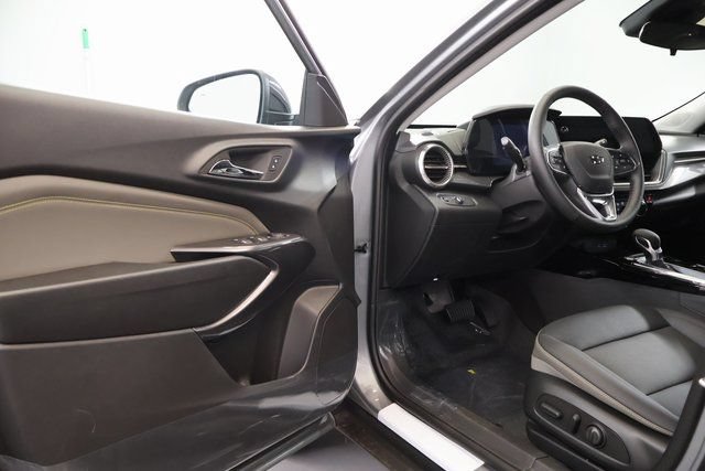 New 2026 Chevrolet Trax ACTIV w/ Driver Confidence Package FWD image 9