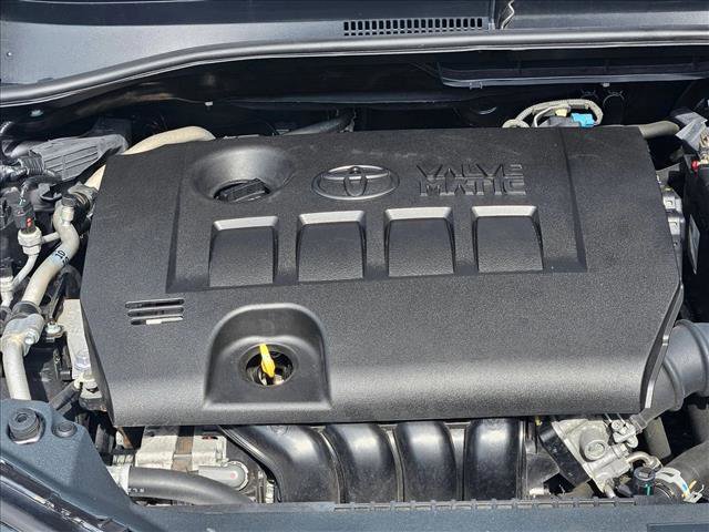 Used 2019 Toyota C-HR XLE image 21