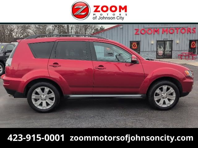 Used 2012 Mitsubishi Outlander SE image 1