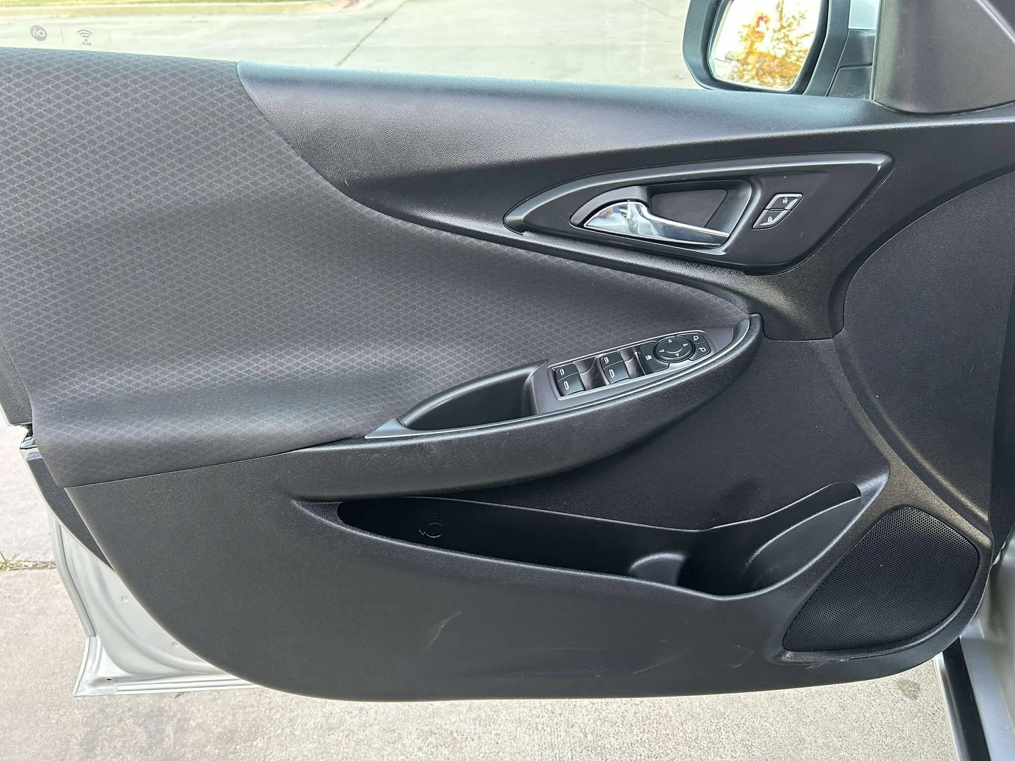 Used 2019 Chevrolet Malibu LT image 10