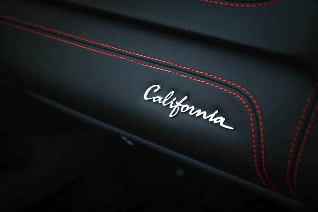 Used 2011 Ferrari California RWD image 50