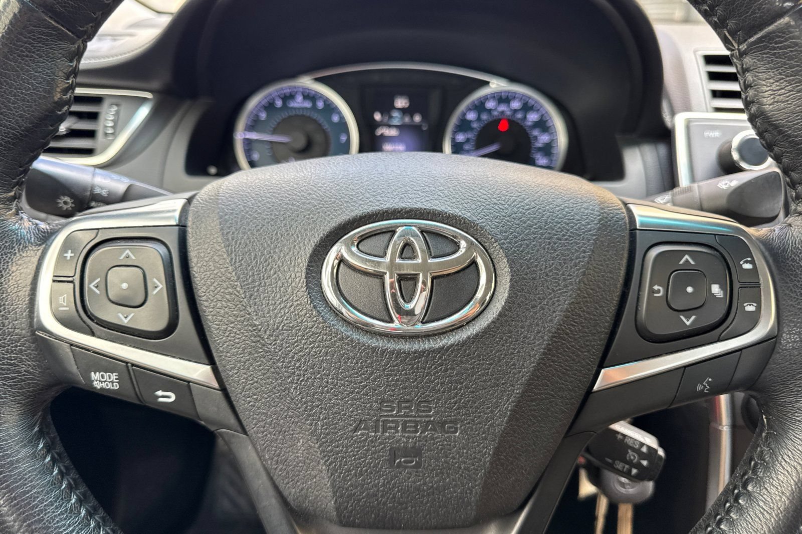 Used 2017 Toyota Camry XLE FWD image 21