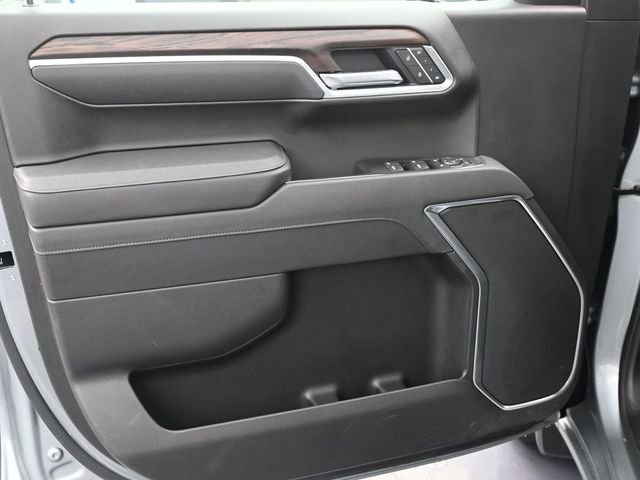 Used 2026 GMC Sierra 1500 SLT AWD/4WD image 9