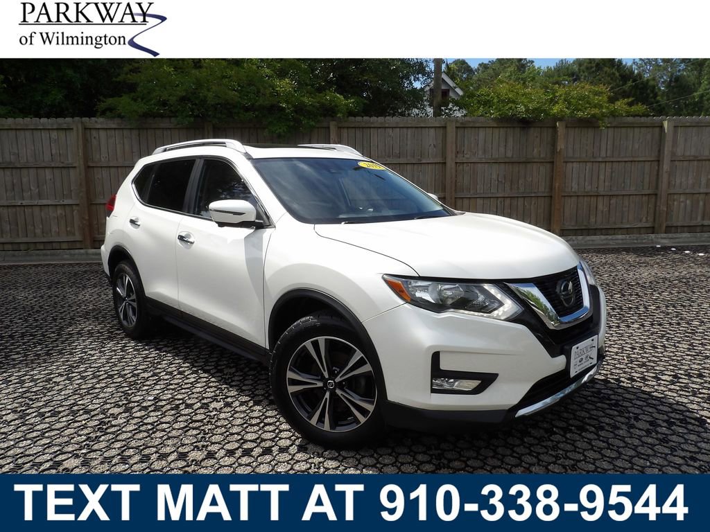 Used 2019 Nissan Rogue SV w/ Sun & Sound Touring Package AWD/4WD image 1