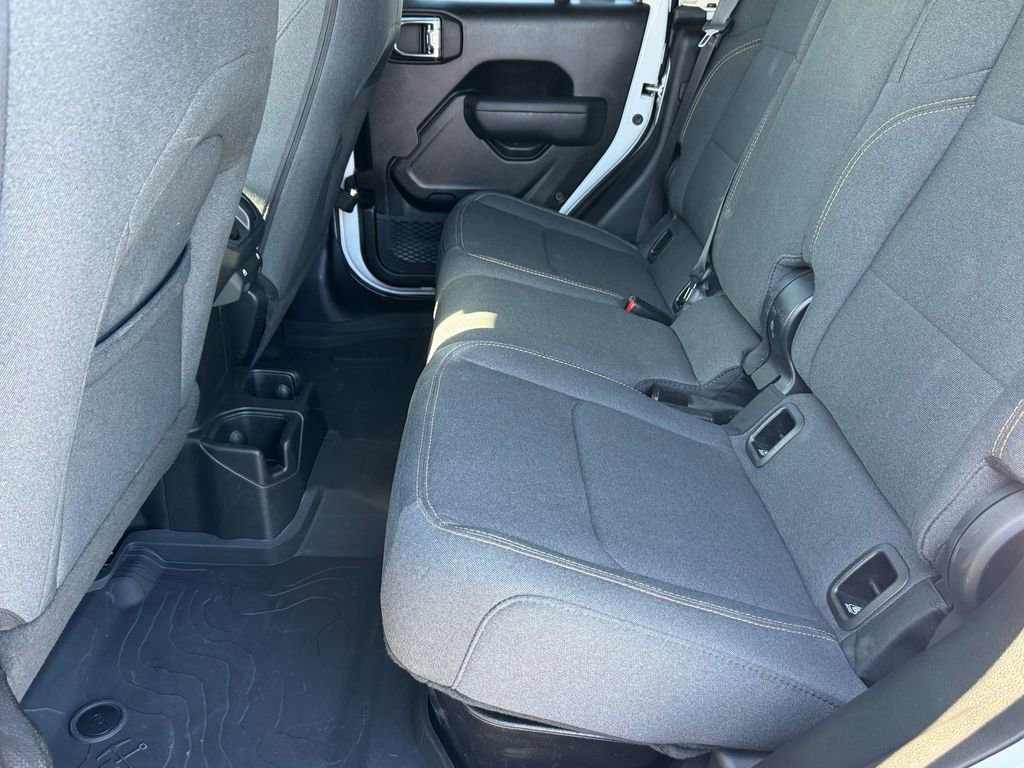 Used 2025 Jeep Gladiator Willys image 12