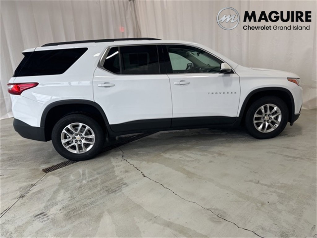 Used 2020 Chevrolet Traverse LT w/ LPO, Floor Liner Package image 2