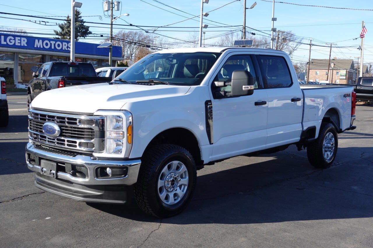Used 2023 Ford F250 XLT image 1