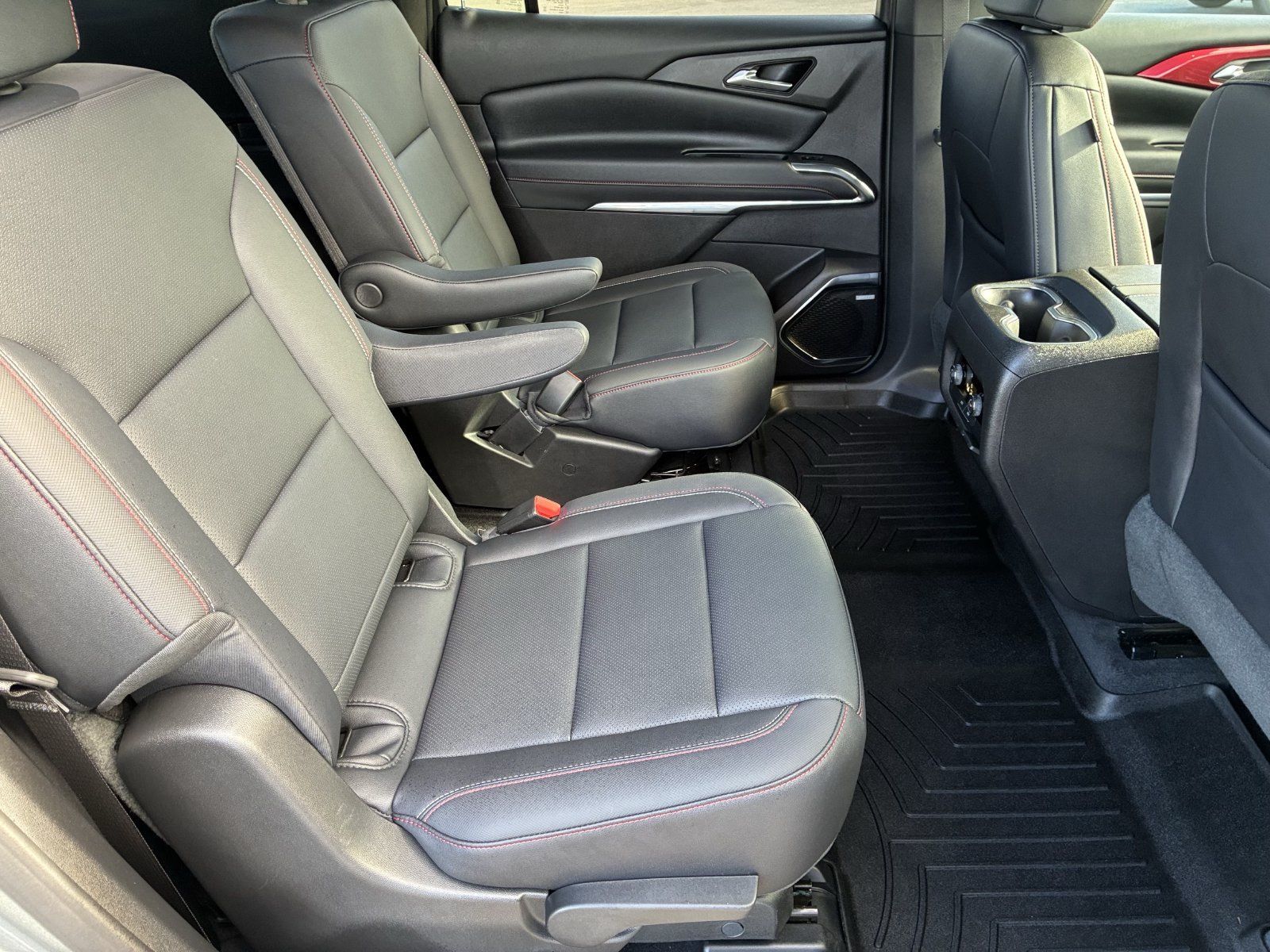 Used 2026 Chevrolet Traverse Z71 w/ Enhanced Driving Package AWD/4WD image 30