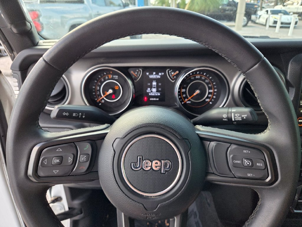 Used 2023 Jeep Gladiator Sport AWD/4WD image 28