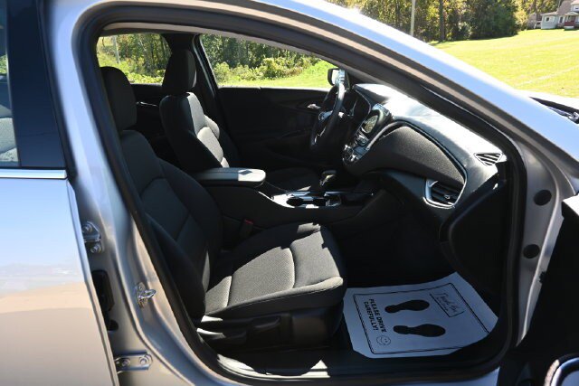 Used 2022 Chevrolet Malibu LT FWD image 19