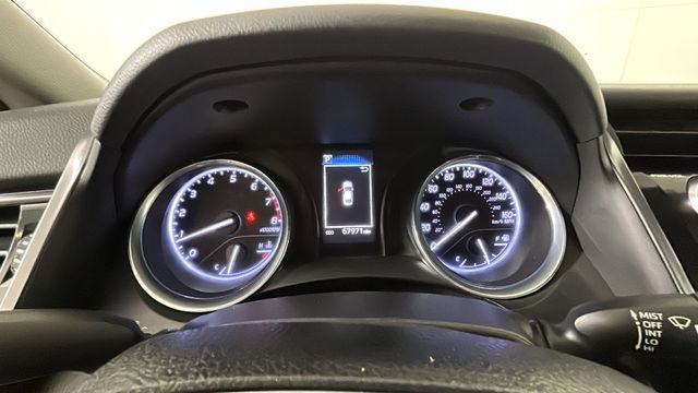 Used 2019 Toyota Camry LE FWD image 17