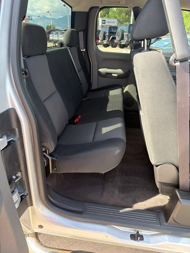 Used 2013 GMC Sierra 2500 W/T w/ Work Truck Preferred Package AWD/4WD image 19