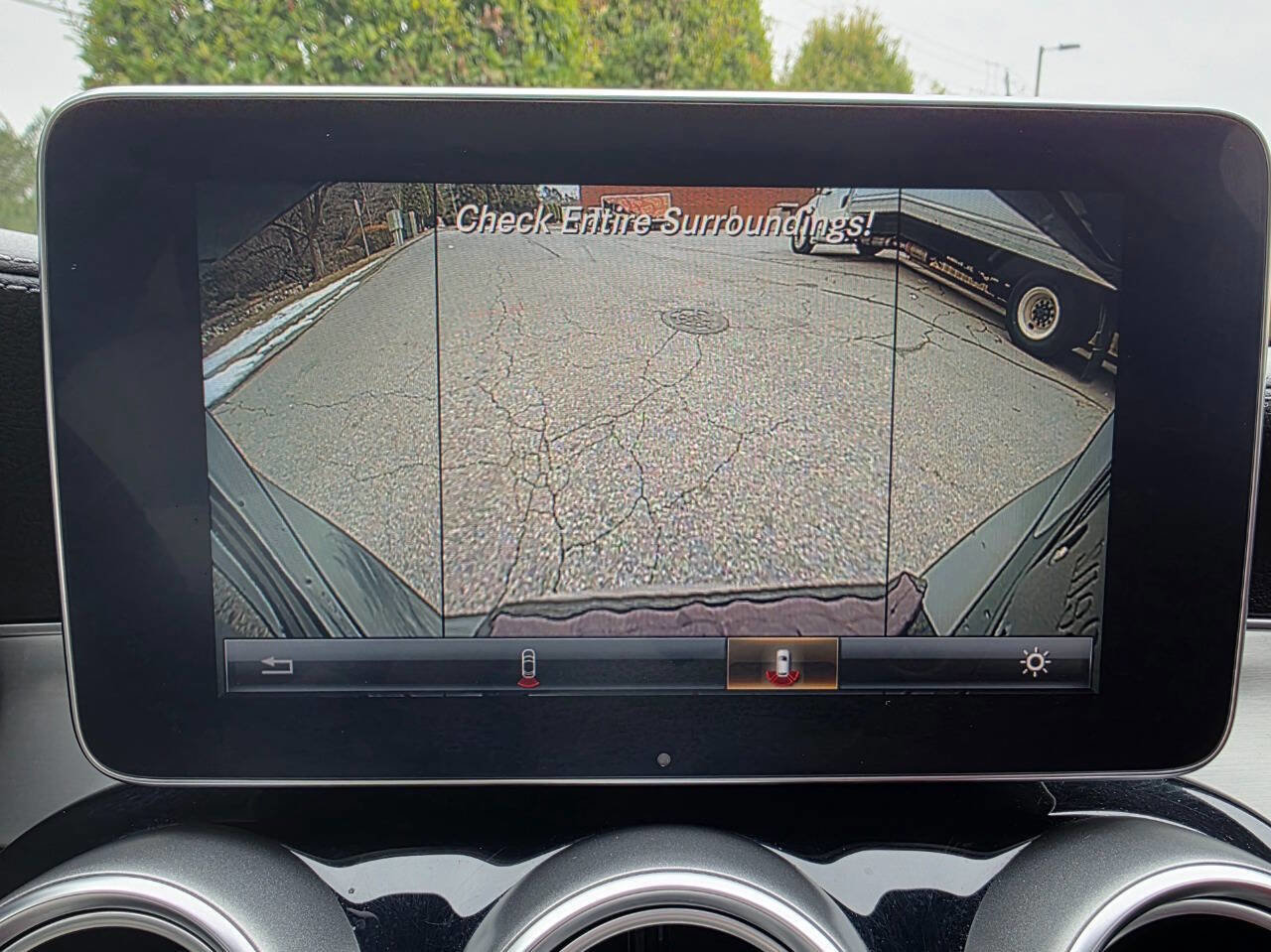 Used 2015 Mercedes-Benz C 300 4MATIC Sedan image 25