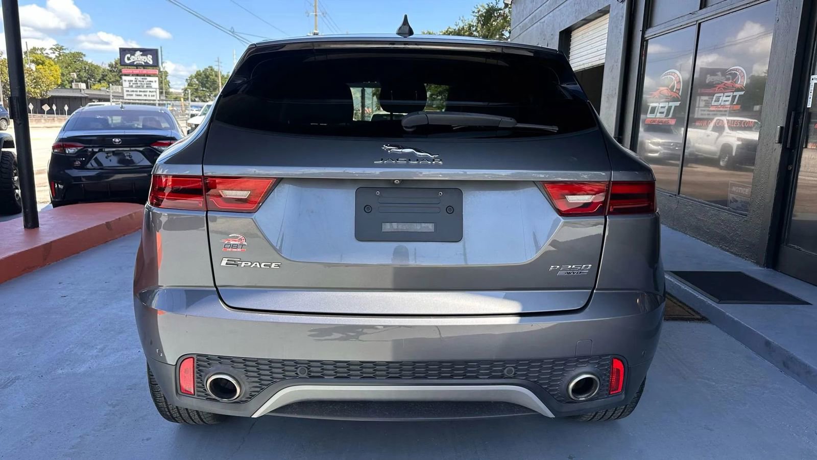 Used 2020 Jaguar E-PACE SE image 3