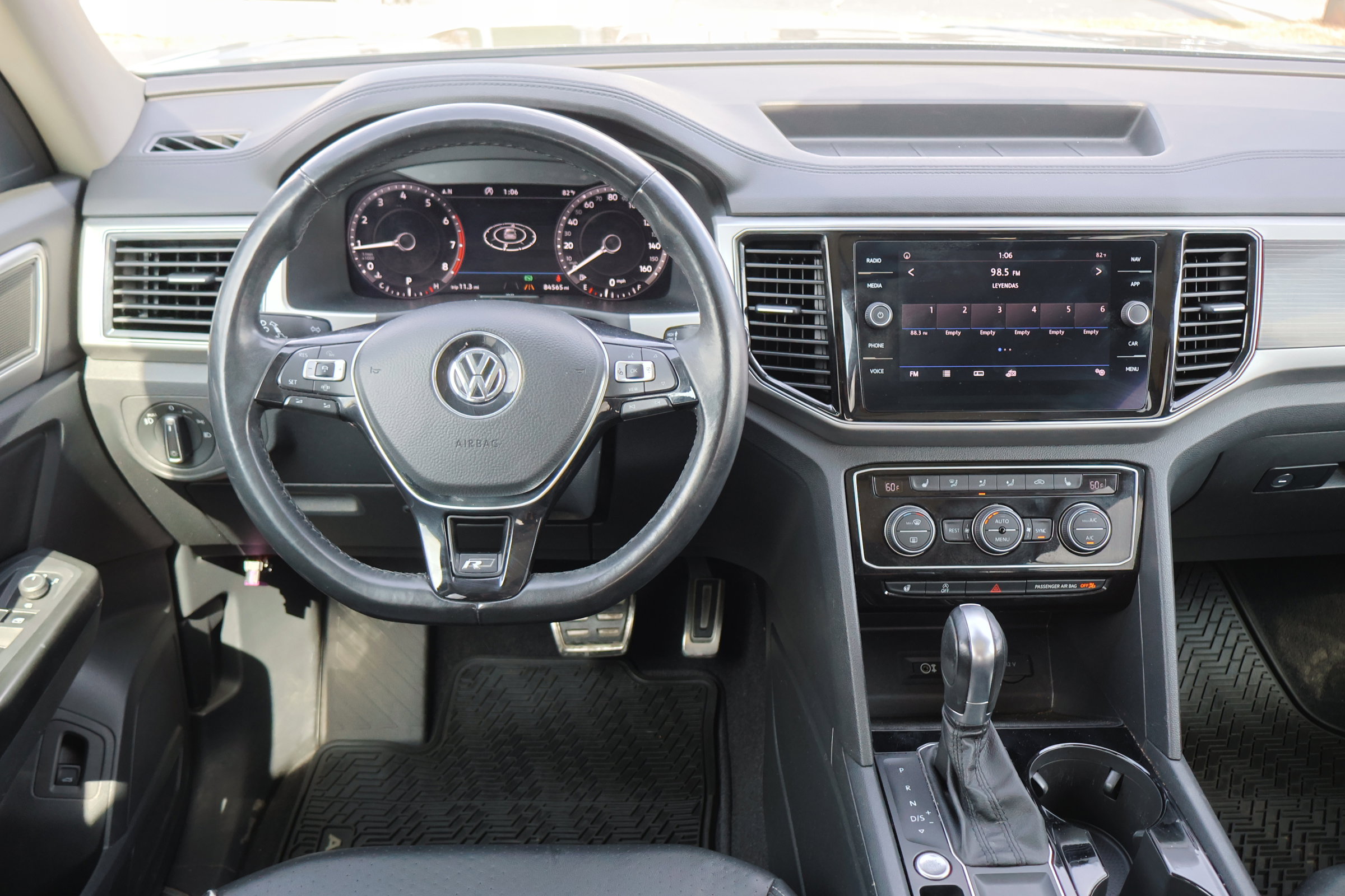 Used 2019 Volkswagen Atlas SEL R-Line image 26