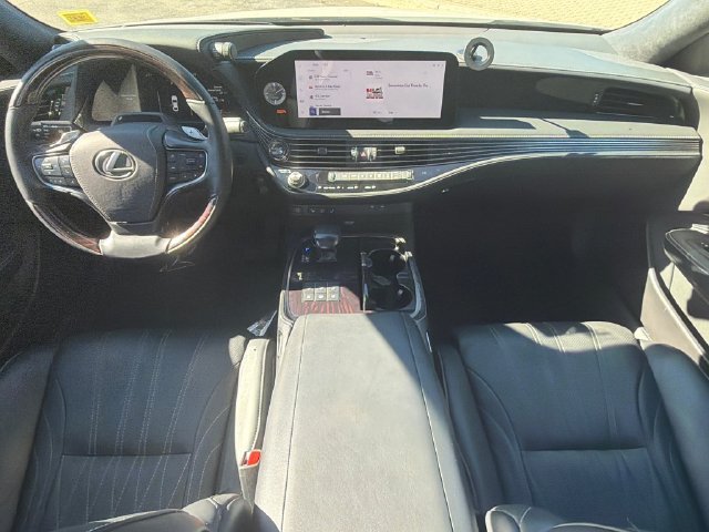 Used 2024 Lexus LS 500 AWD w/ Luxury Package image 13