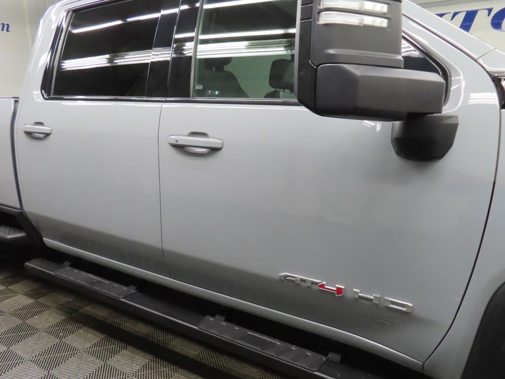 Used 2024 GMC Sierra 2500 AT4 w/ Technology Package AWD/4WD image 40