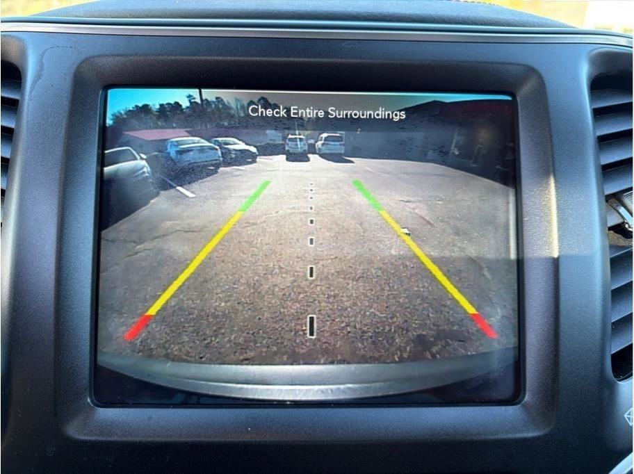 Used 2020 Jeep Cherokee Trailhawk w/ Technology Group image 20