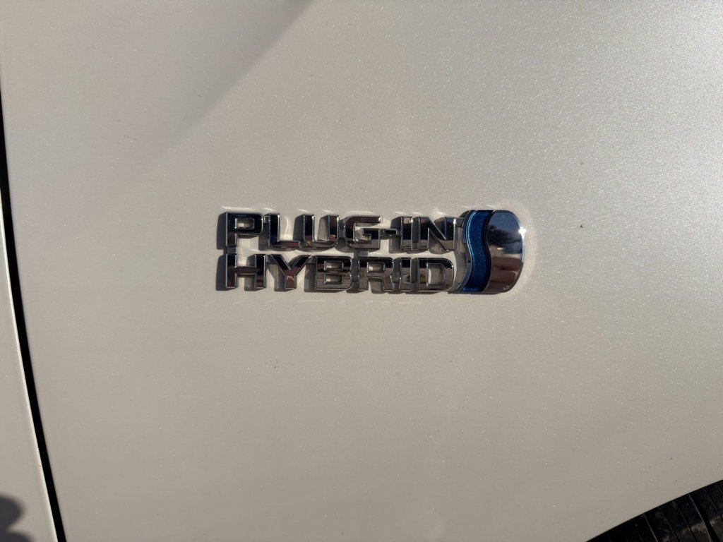 Used 2018 Toyota Prius Prime Premium image 22