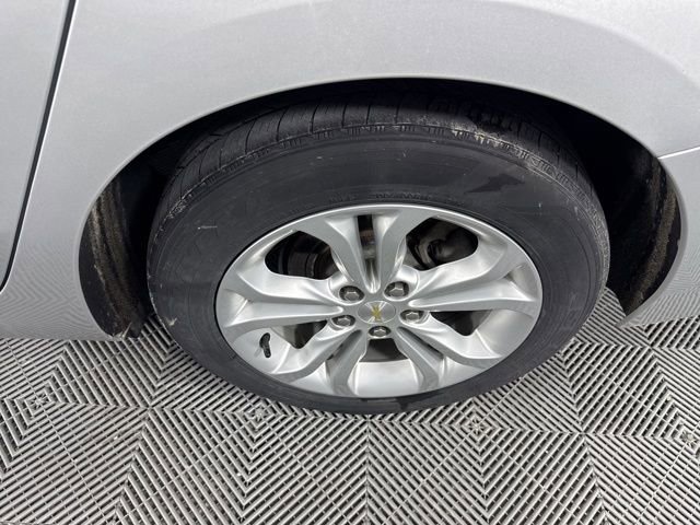 Used 2019 Chevrolet Cruze LT image 12