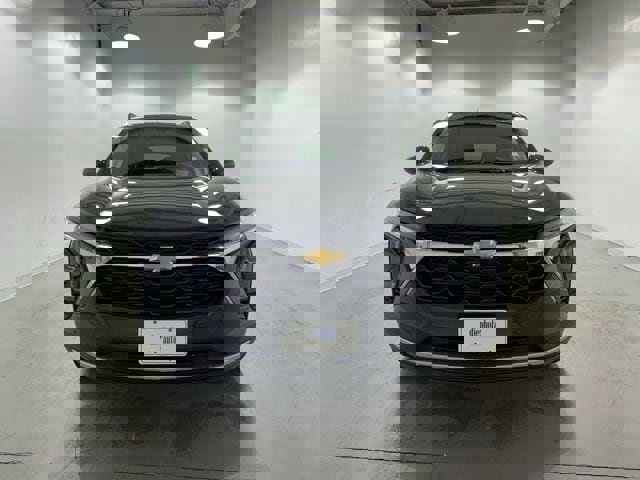 New 2026 Chevrolet Trax LT image 2