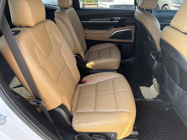 Used 2022 Kia Telluride SX FWD image 17