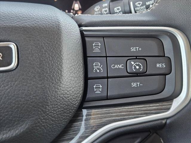 Used 2022 Jeep Wagoneer Series III w/ Flexible Seating Group AWD/4WD image 23