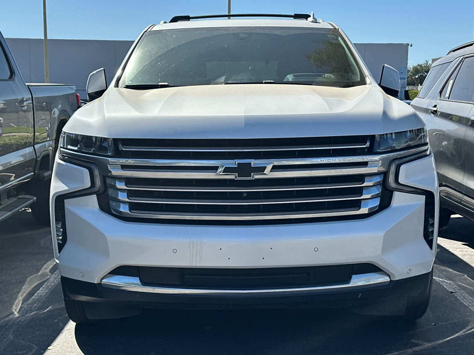 Used 2022 Chevrolet Tahoe High Country AWD/4WD image 2