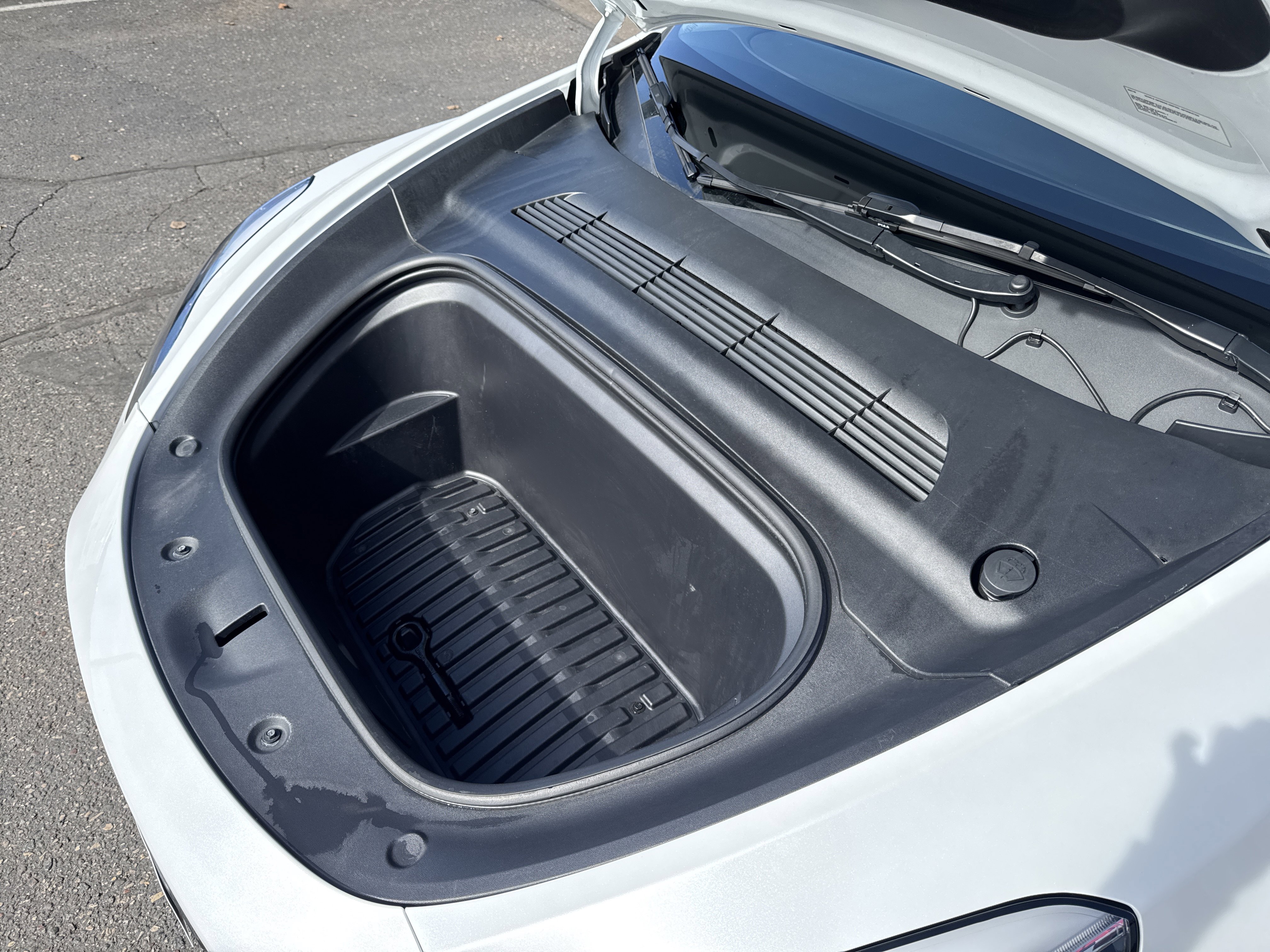 Used 2023 Tesla Model Y Long Range image 11