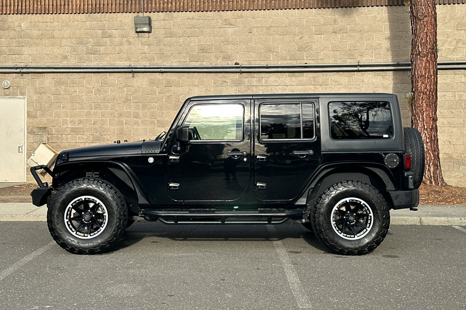 Used 2016 Jeep Wrangler Unlimited Sport w/ Quick Order Package 24S AWD/4WD image 6