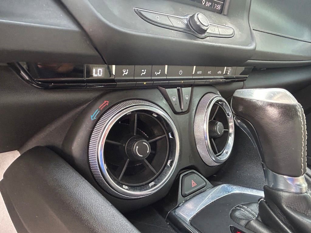 Used 2022 Chevrolet Camaro LT RWD image 32