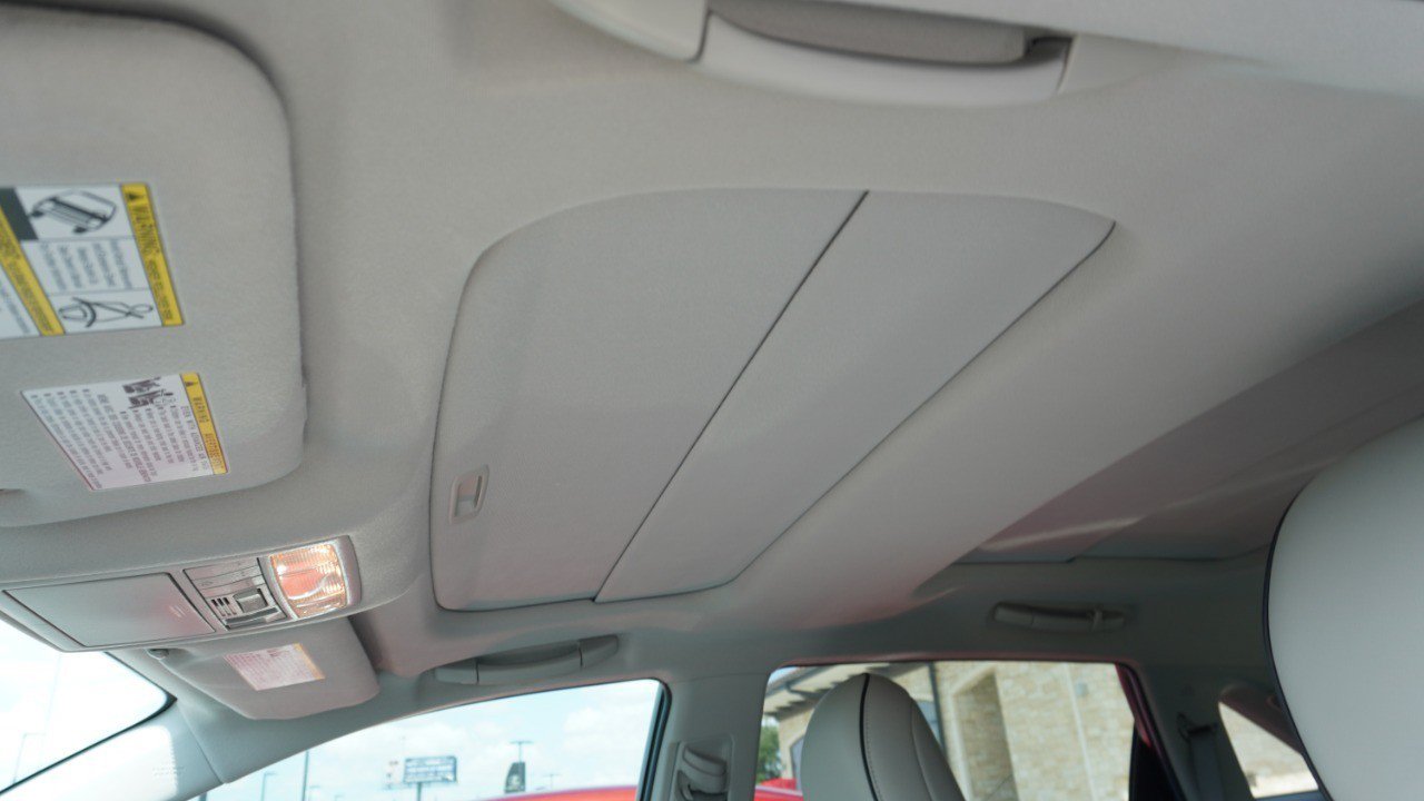 Used 2015 Toyota Venza XLE w/ XLE Premium Package FWD image 13