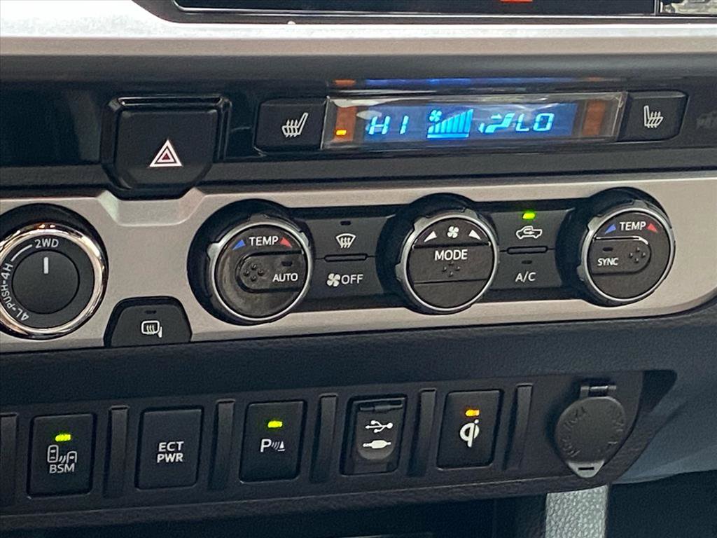 Used 2017 Toyota Tacoma Limited image 13