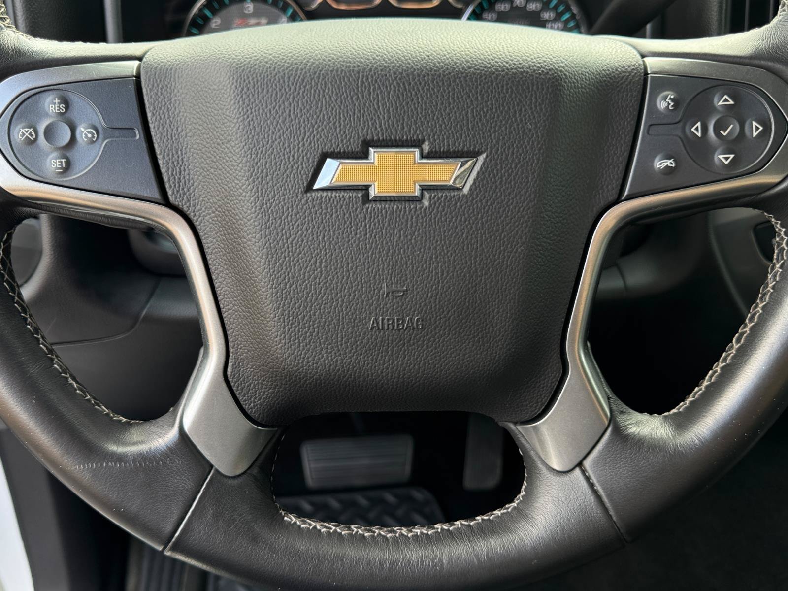 Used 2017 Chevrolet Silverado 1500 LT w/ All Star Edition AWD/4WD image 17