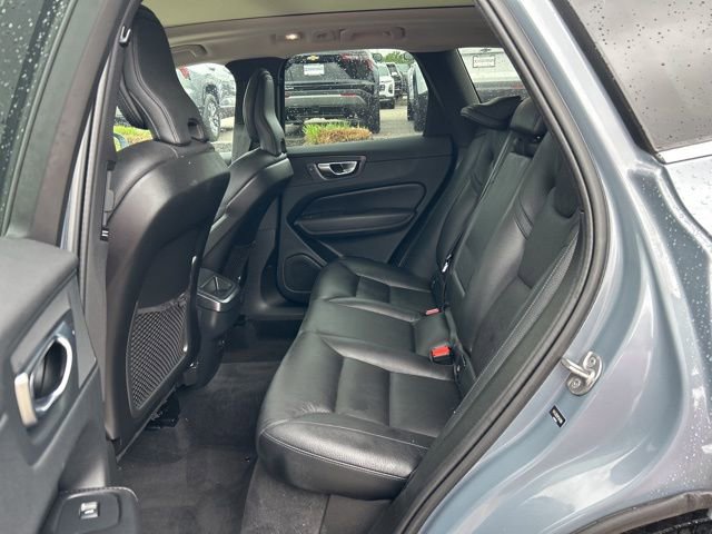 Used 2023 Volvo XC60 B5 Plus FWD image 5