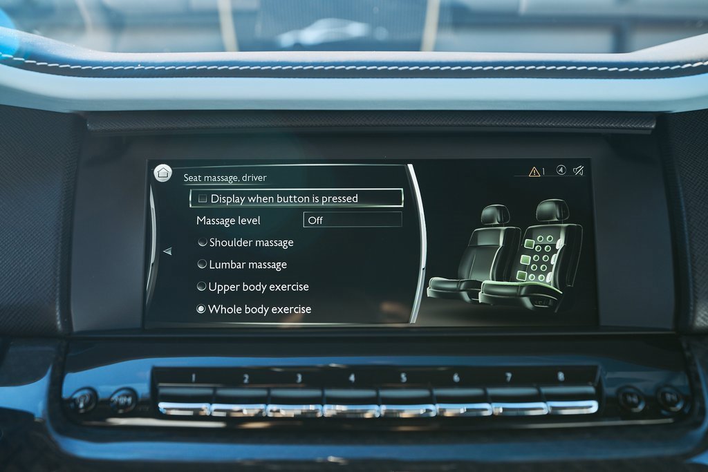 Used 2022 Rolls-Royce Cullinan Black Badge w/ Dark Exterior Package image 72